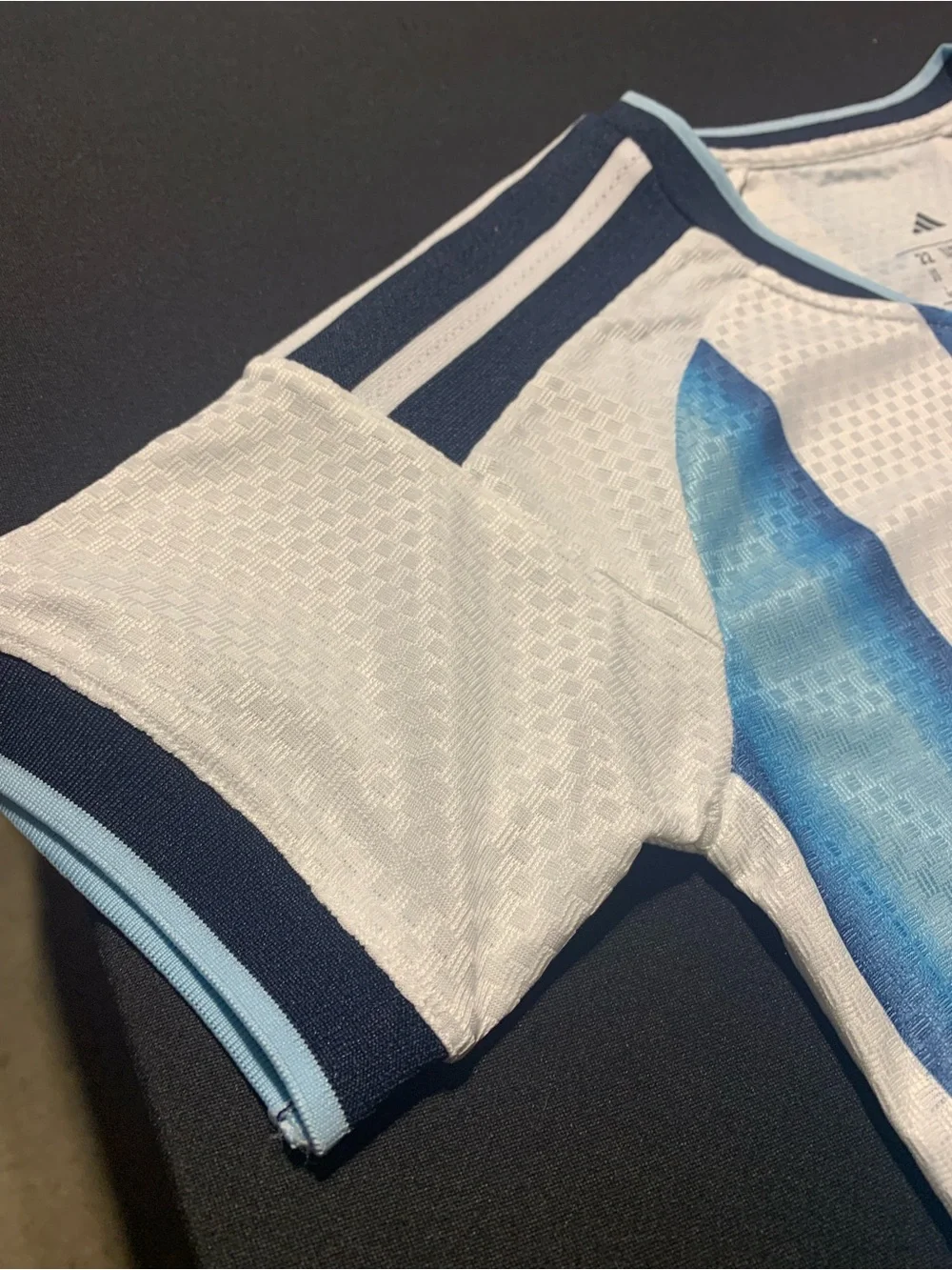 Kids 2026 Argentina Kits - Picture 2 of 16